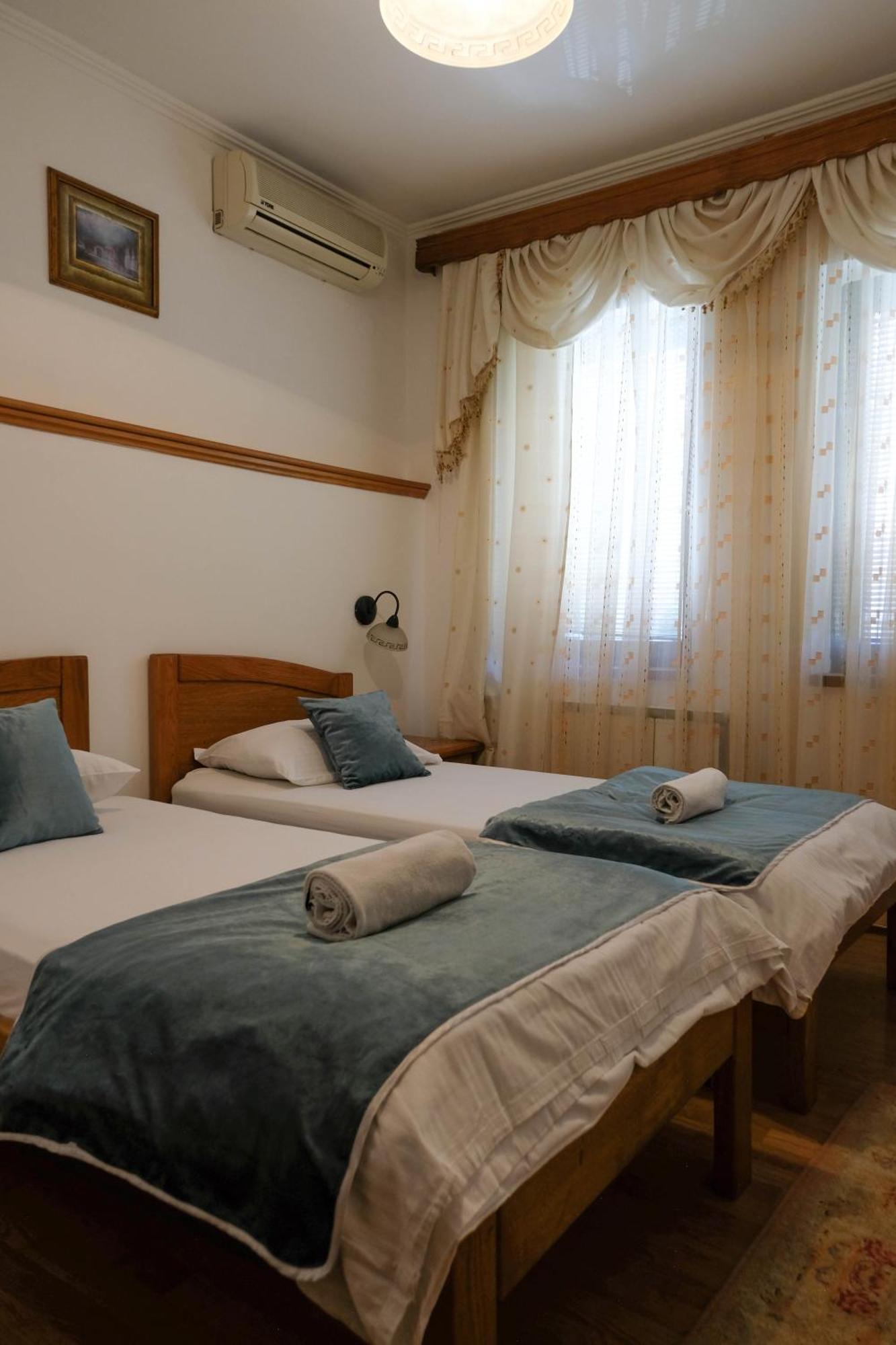 Bed And Breakfast Vijecnica Sarajevo Extérieur photo